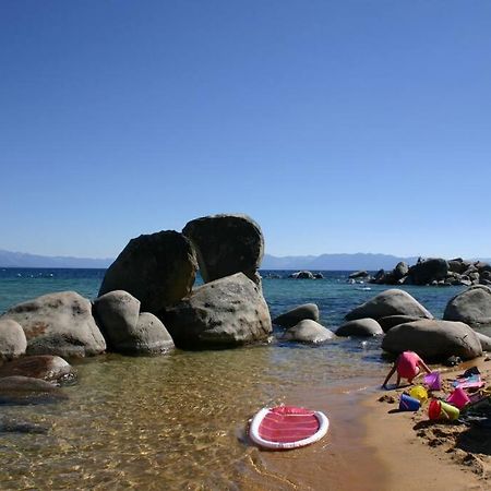 Lake Views, Pet-Friendly Cabin With Hot-Tub In King'S Beach キングスビーチ エクステリア 写真
