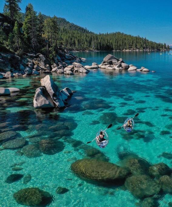 Lake Views, Pet-Friendly Cabin With Hot-Tub In King'S Beach キングスビーチ エクステリア 写真