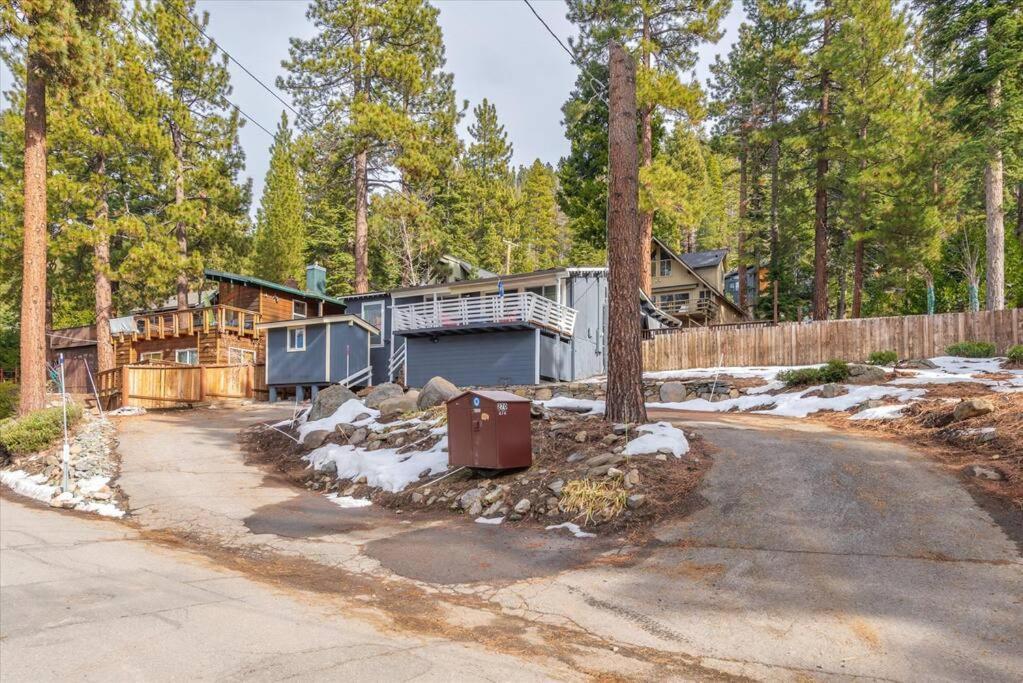 Lake Views, Pet-Friendly Cabin With Hot-Tub In King'S Beach キングスビーチ エクステリア 写真